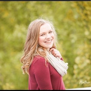 Meet your Posher, Claire